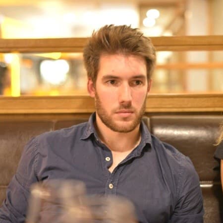Jon from null